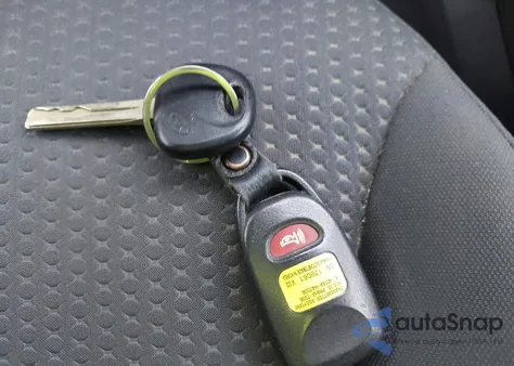 2011 Kia Sorento Lx from USA, damaged, VIN 5XYKTCA18BG143901